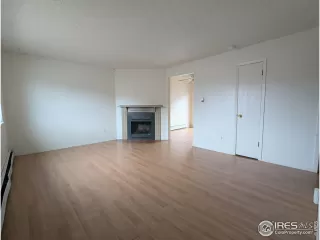 Photo #1: 1031593 Listing