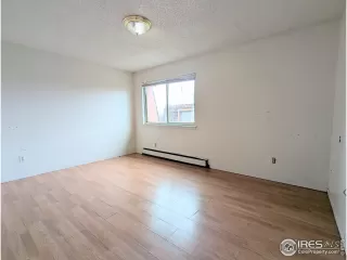 Photo #5: 1031593 Listing