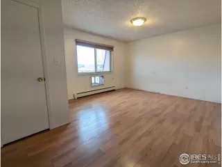 Photo #6: 1031593 Listing