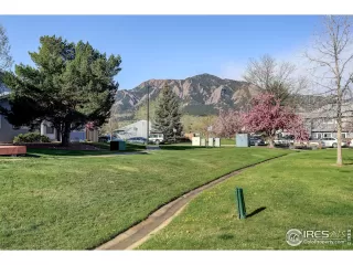 Photo #1: 1031621 Listing