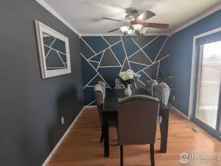 Photo #5: 1031633 Listing