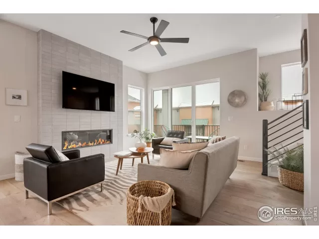 MLS: 1031667 Condo For Sale