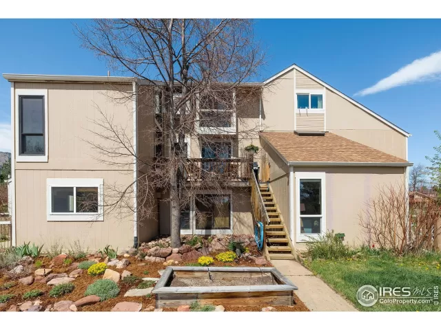 MLS: 1031681 Condo For Sale