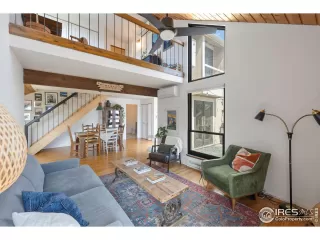 Photo #6: 1031681 Listing