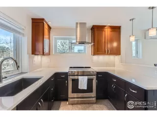 Photo #5: 1031710 Listing 