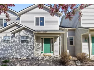 Photo #1: 1031765 Listing