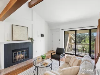 Photo #3: 1031775 Listing