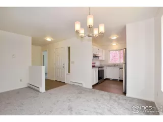 Photo #4: 1031790 Listing