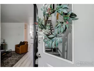 Photo #4: 1031877 Listing