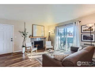 Photo #1: 1031881 Listing