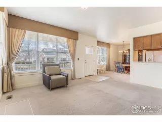 Photo #1: 1031917 Listing