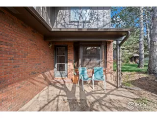 Photo #2: 1032031 Listing