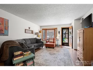 Photo #3: 1032031 Listing