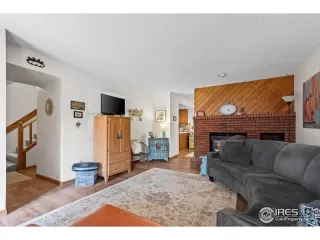 Photo #6: 1032031 Listing