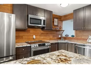 Photo #1: 1032087 Listing 