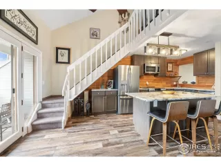 Photo #5: 1032087 Listing 