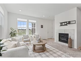 Photo #6: 1032109 Listing