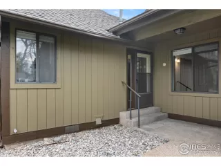 Photo #1: 1032121 Listing