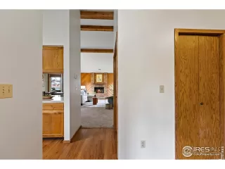 Photo #2: 1032121 Listing