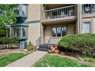 Photo #4: 1032244 Listing