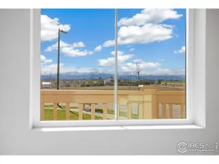 Photo #6: 1032291 Listing