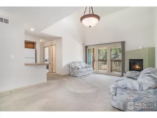 Photo #3: 1032312 Listing