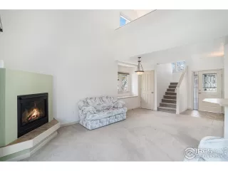 Photo #4: 1032312 Listing