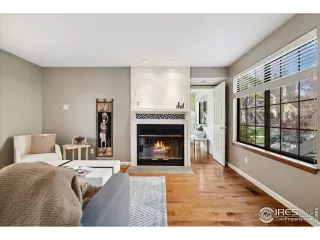 Photo #1: 1032358 Listing