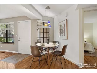 Photo #6: 1032358 Listing