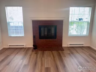 Photo #2: 1032414 Listing