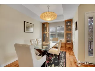 Photo #5: 1032416 Listing