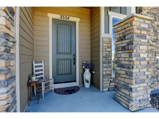 Photo #2: 1032548 Listing