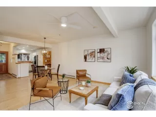 Photo #1: 1032571 Listing