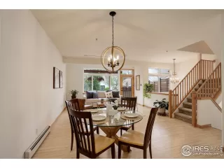 Photo #4: 1032571 Listing