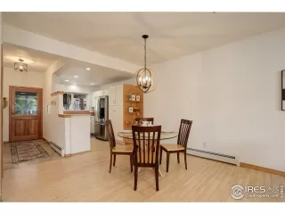 Photo #5: 1032571 Listing