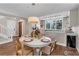 Photo #3: 1032617 Listing