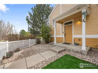 Photo #1: 1032684 Listing