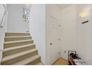 Photo #2: 1032684 Listing