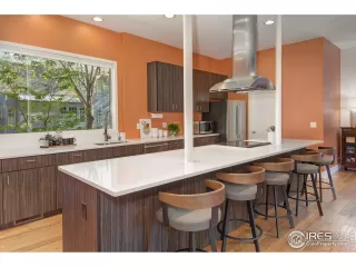 Photo #4: 1032705 Listing 