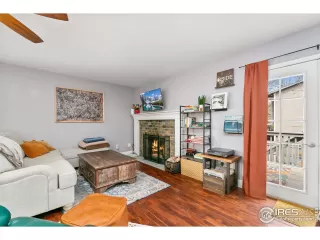 Photo #2: 1032727 Listing