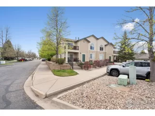 Photo #6: 1032772 Listing