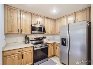 Photo #3: 1032861 Listing