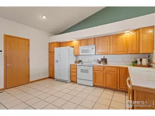 Photo #6: 1032865 Listing