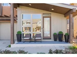 Photo #2: 1033007 Listing