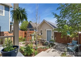 Photo #2: 1033102 Listing