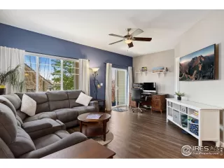 Photo #4: 1033102 Listing