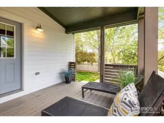 Photo #3: 1033130 Listing