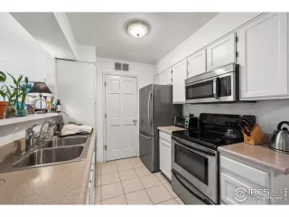 Photo #4: 1033199 Listing 