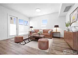 Photo #1: 1033241 Listing