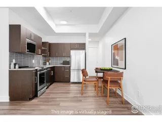 Photo #2: 1033243 Listing 